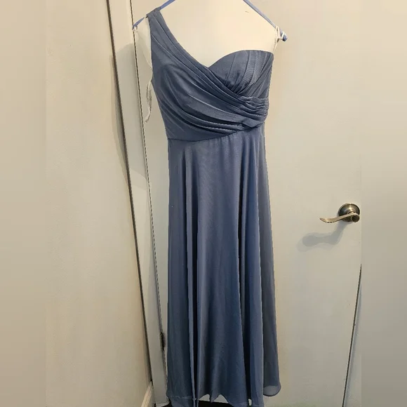 David's Bridal Bridesmaid Dress - Picture 4 of 4